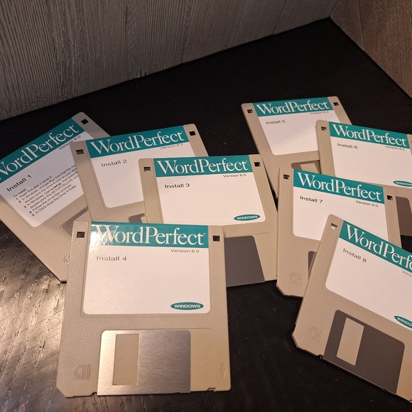 Vintage 1994 WordPerfect Complete Version 6.0A DOS/Windows Manual License Disks - Picture 11 of 11